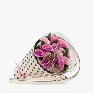 NWT FLORA BOUQUET CROSSBODY KATE SPADE ♠️ 💐💐💐💐💐💐💐💐💐💐💐💐💐💐💐💐💐💐💐